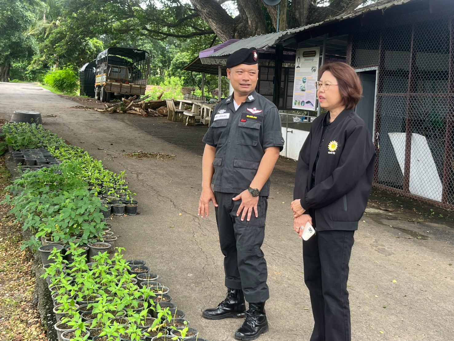 title - ส.ป.ก.จันทบุรี สนับสนุนปัจจัยการผลิต ในโครงการเพิ่มศักยภาพระบบงานเกษตร ภายใต้แผนพัฒนาเด็กและเยาวชนในถิ่นทุรกันดาร ตามพระราชดำริ สมเด็จพระเทพรัตนราชสุดาฯ สยามบรมราชกุมารี ประจำปีงบประมาณ พ.ศ. 2569